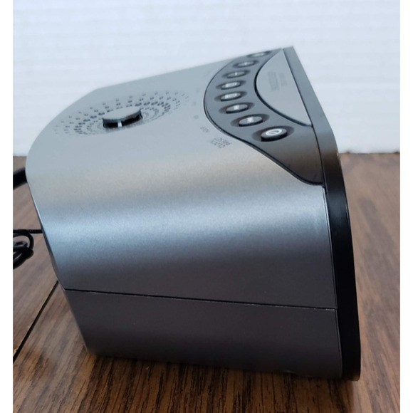 TIMEX AM/FM Dual Alarm Clock Radio T231Y Plays Music From Your Smart Phone - Picture 6 of 13